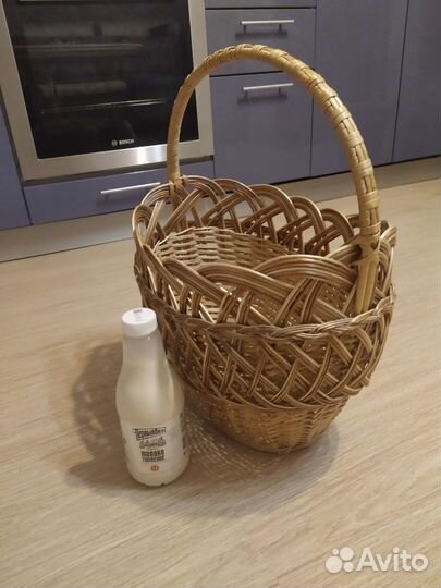 Корзинка плетённая для подарков