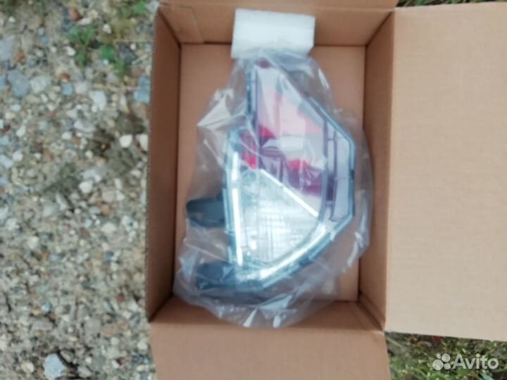 Фонарь задний правый тойота рав 4