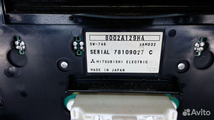 Панель управления магнитолой Mitsubishi Endeavor