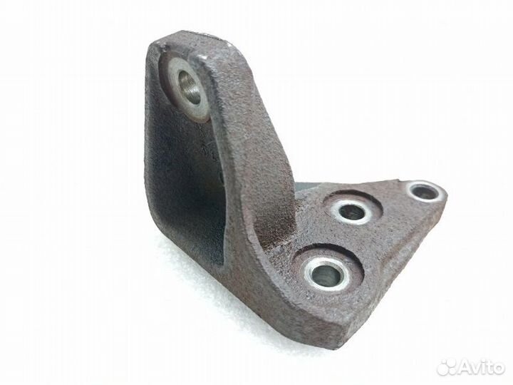 Кронштейн опоры двигателя Toyota Highlander 2 2GR