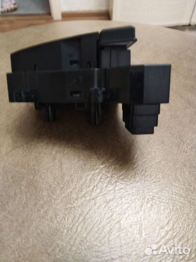 Продам правый блок кнопок руля на Солярис 2 2020г