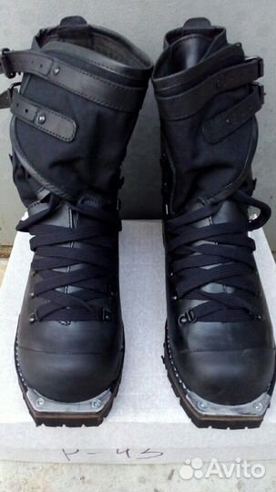 Горные ботинки 