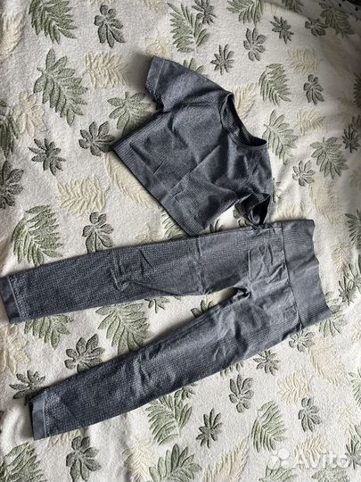 Спортивный костюм xs