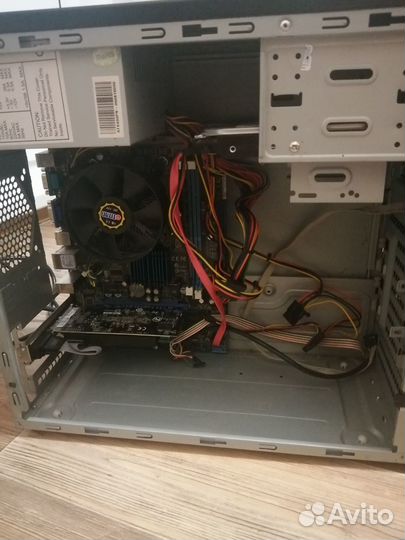 Компьютер (Geforce GT 710, intel 4 ядра, 4GB)