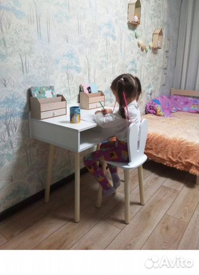 Детский стол и стул