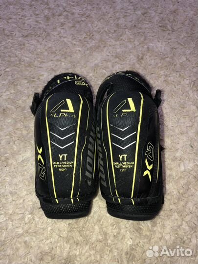 Налокотники хоккейные warrior YTH S/M