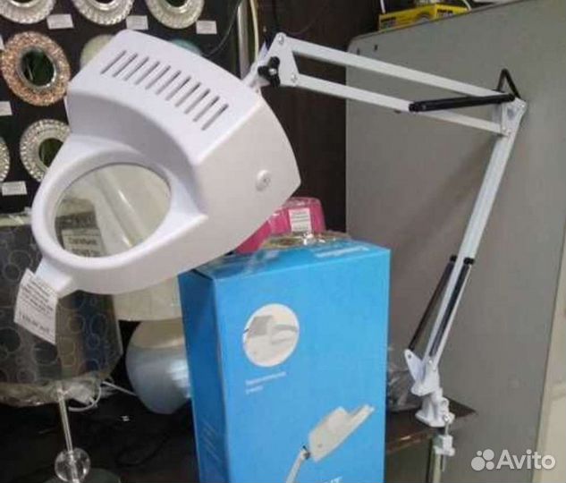 Лампа на струбцине