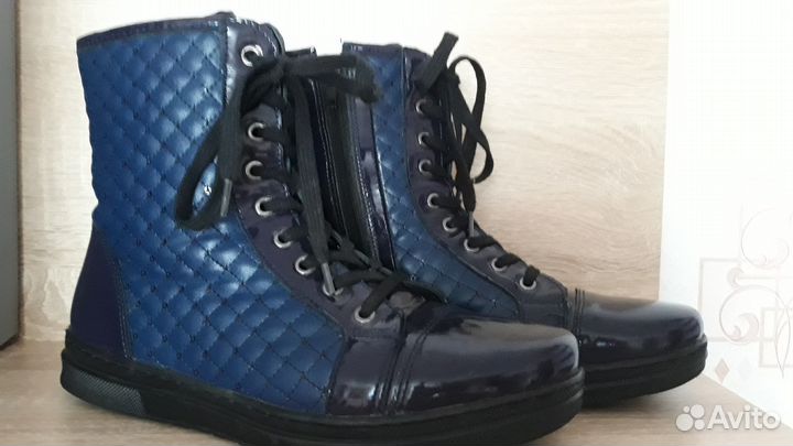 Продам демисезонные ботинки