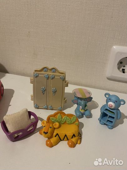 Аксессуары и мебель для кукол