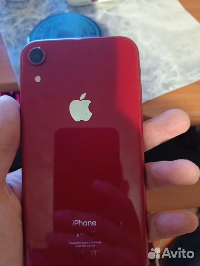 iPhone XR 128 red