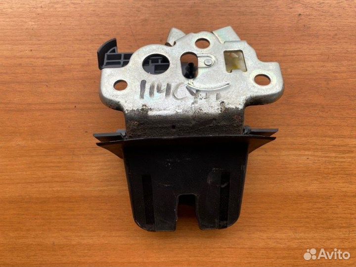 Замок Skoda Superb седан сayc 2012