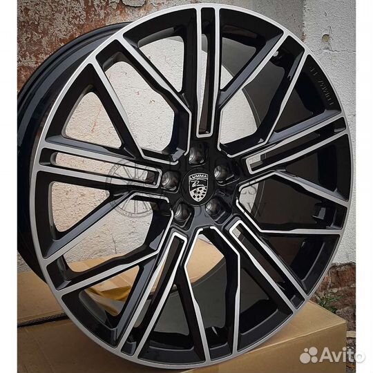 Кованые диски R23 на BMW X5 X6 X7