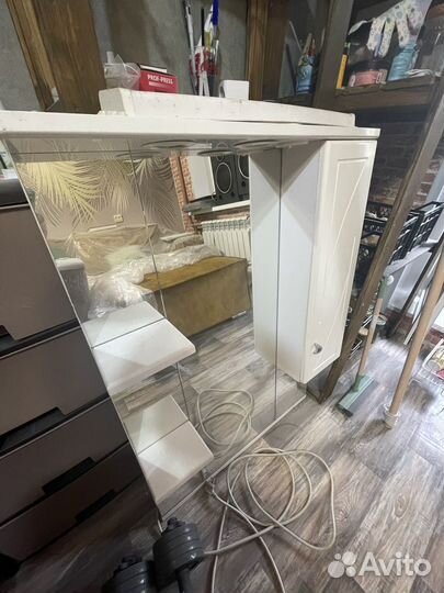 Зеркало с подсветкой для ванной