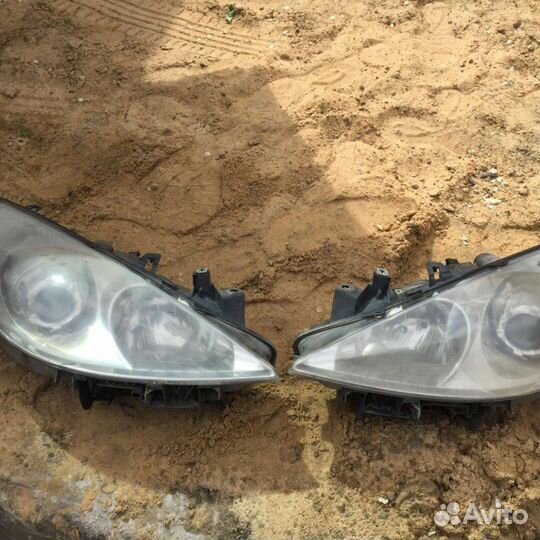 Фара Peugeot 2008