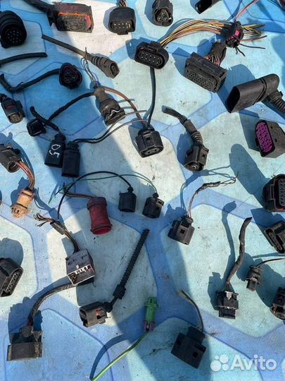 Фишка Разъем Штекер VAG 1J0973724