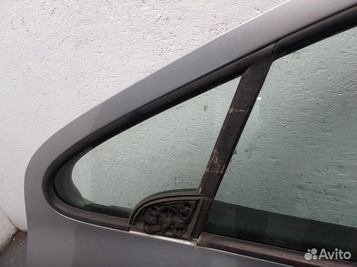 Дверь левая передняя Peugeot 307