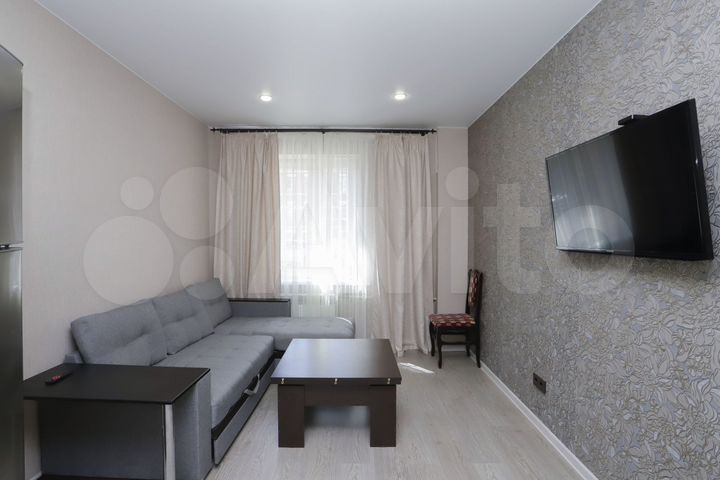 2-к. квартира, 43,5 м², 1/17 эт.