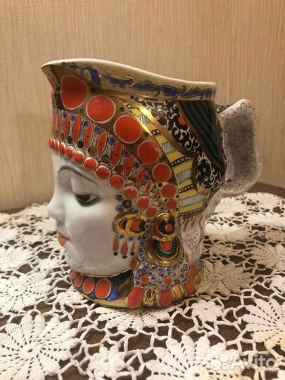 Статуэтка фарфор