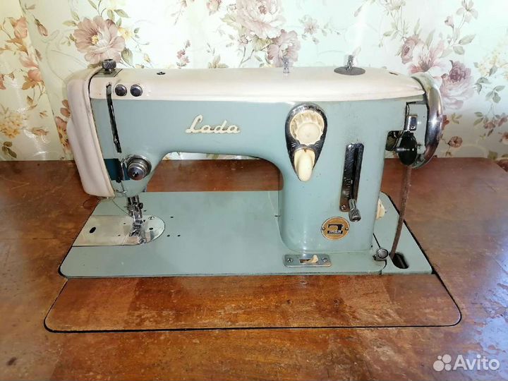 Швейная машина