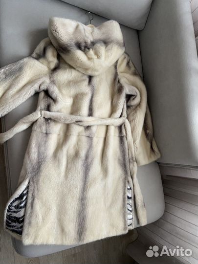 Норковая тёплая шуба р-р42-46