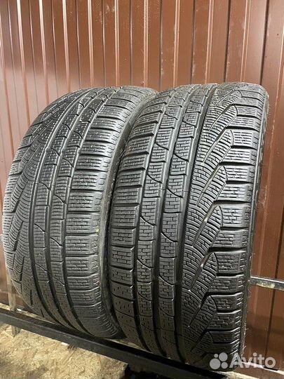 Pirelli Winter Sottozero II 235/35 R20 92Y