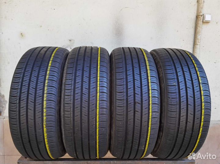 Kumho Solus TA31 215/55 R17 94V