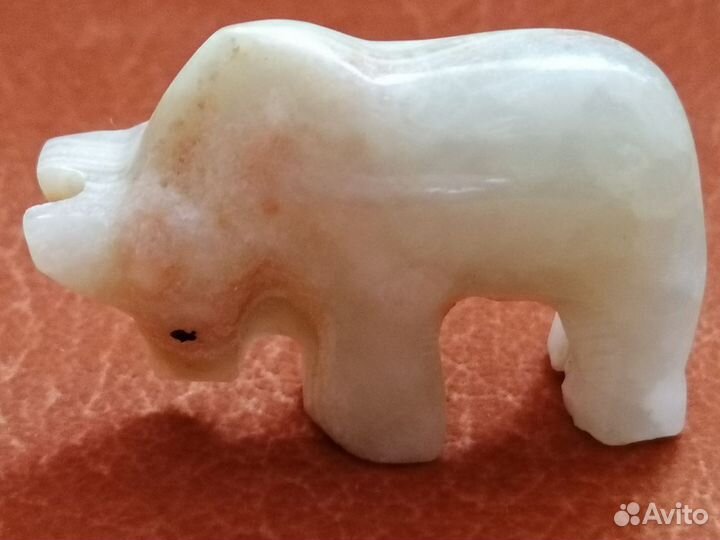 Интерьерная фигурка - статуэтка из оникса