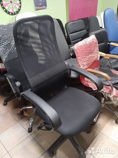 Компьютерное кресло