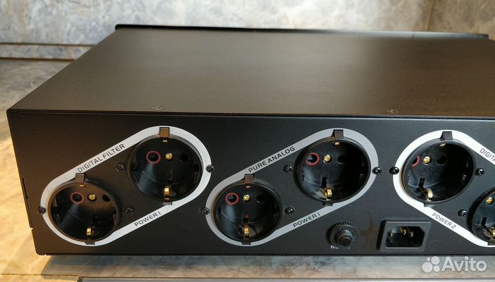 Сетевой фильтр Oehlbach Powerstation 909 черный