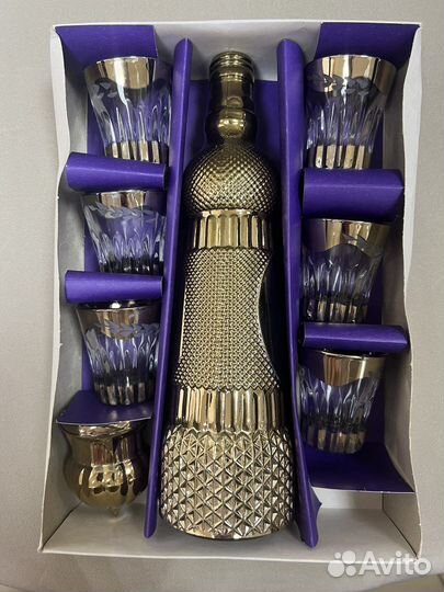 Графин и стопки