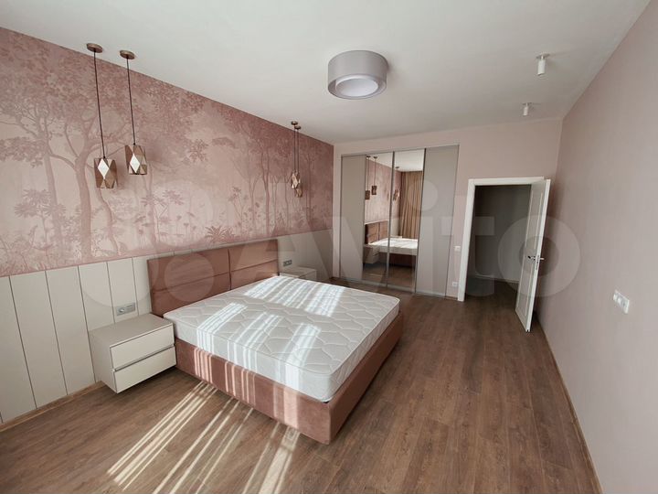 3-к. квартира, 107,3 м², 7/10 эт.