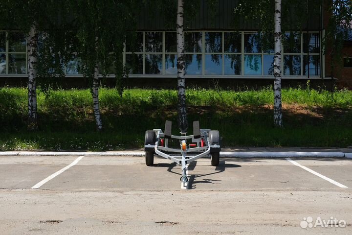 Лодочный прицеп 