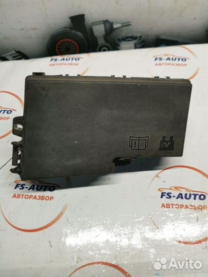 Блок предохранителей Ford Focus 2 универсал 1.6