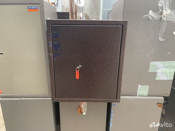 Сейф мебельный cobalt TL-50M