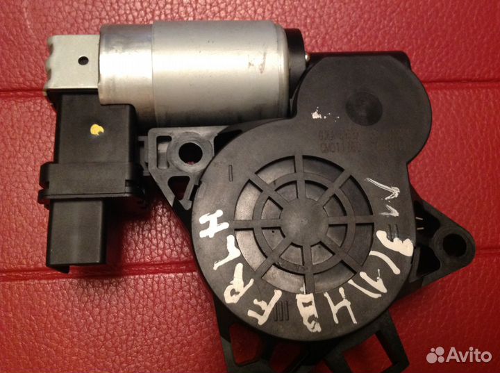 Мотор свеклоподъемника Мазда 3 бк седан