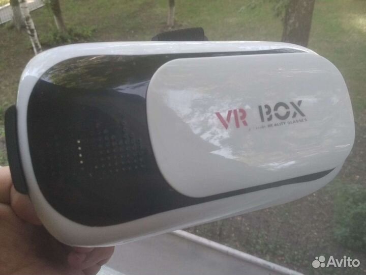 Очки виртуальной реальности для телефона