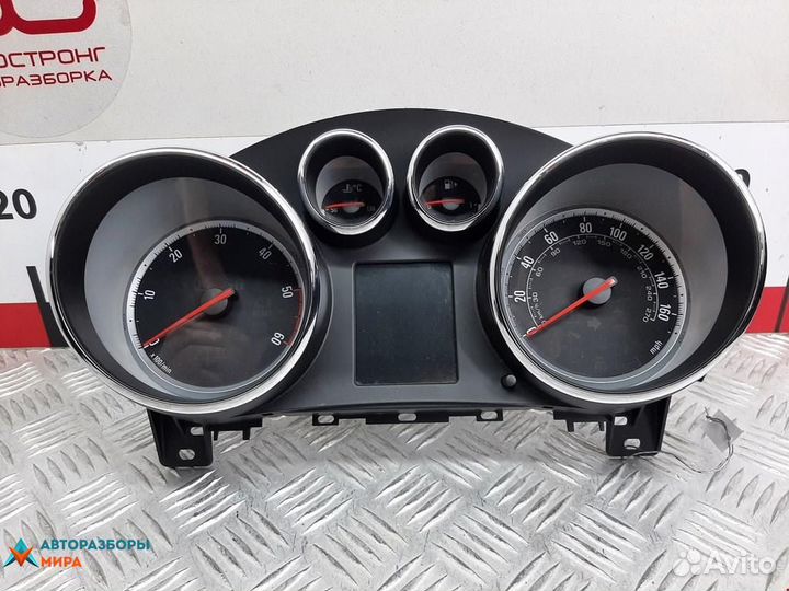 Щиток приборов (приборная панель) Opel Astra