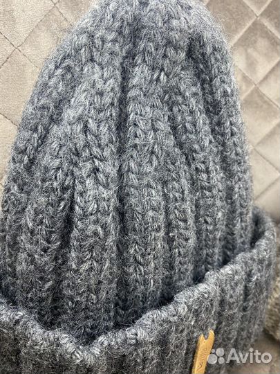 Женская шапка