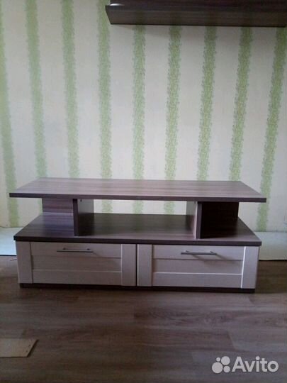 Тумба под телевизор