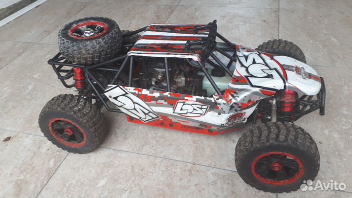 Бензиновая машина на радиоуправлении