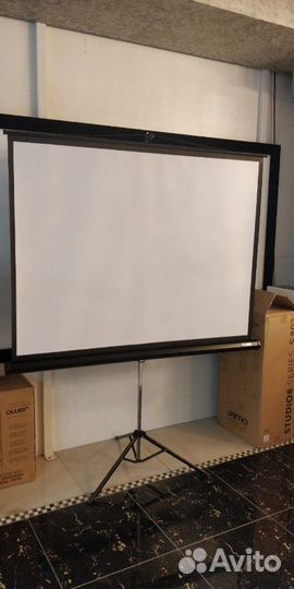 Проекционный экран