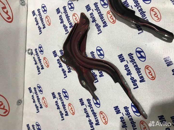 Петли капота Kia Ceed JD D4FB 2016