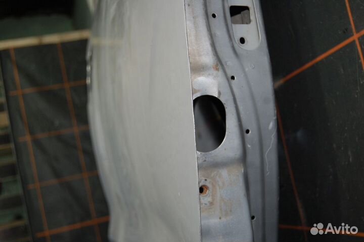 Дверь передняя правая - Hyundai H-1