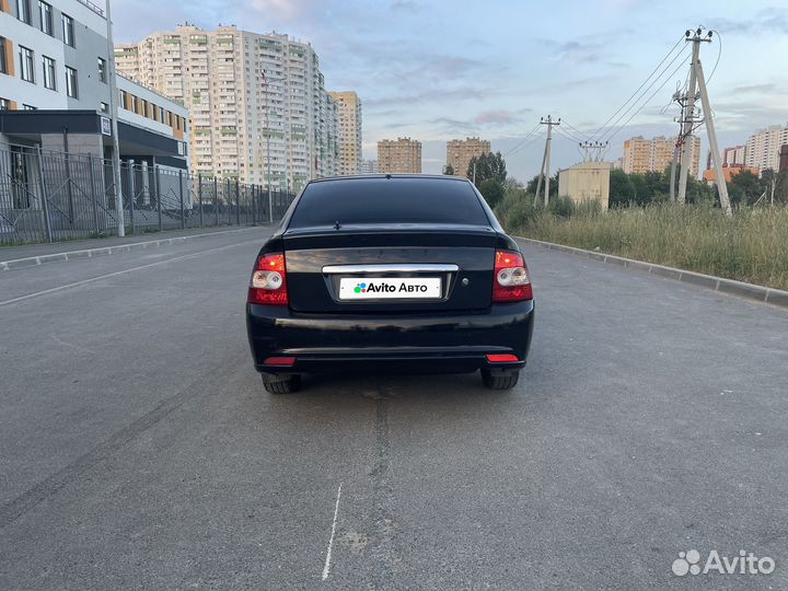 LADA Priora 1.6 МТ, 2009, 200 000 км