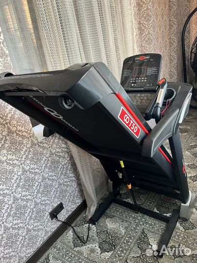 Профессиональная Беговая дорожка cardio power т50