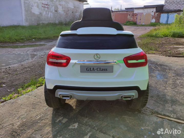 Детский электромобиль