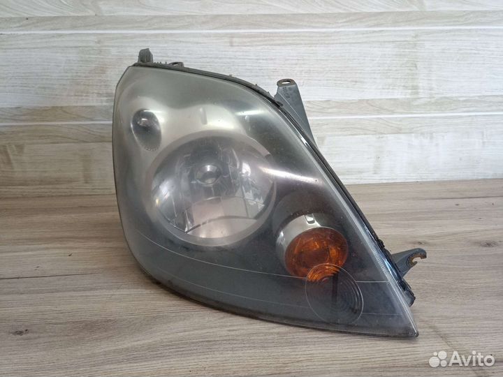 Фара передняя правая ford fiesta mk5 рест