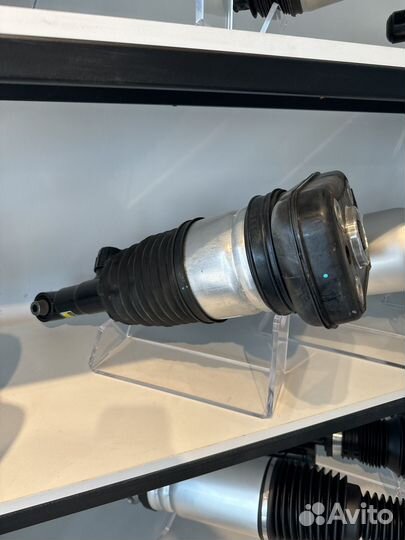 Задний правый пневмо баллон X7