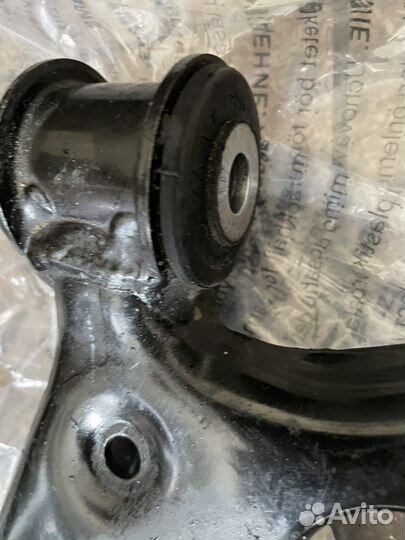 Рычаг передний левый на volkswagen jetta 7