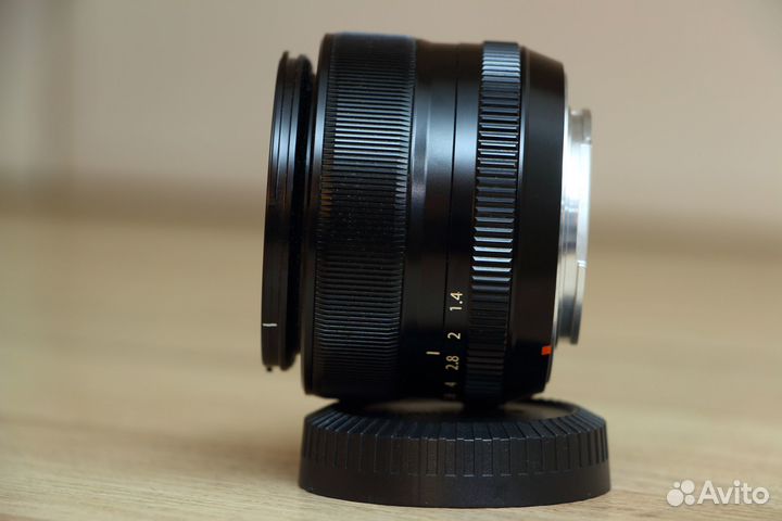 Fujifilm XF 35mm f/1.4 + UV фильтр